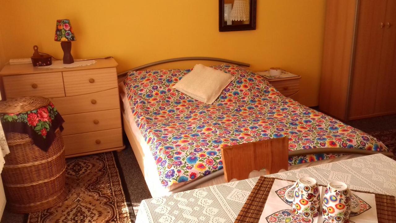 Dom Na Ludowo W Brzeznicy Apartment Brzeznica  Екстериор снимка