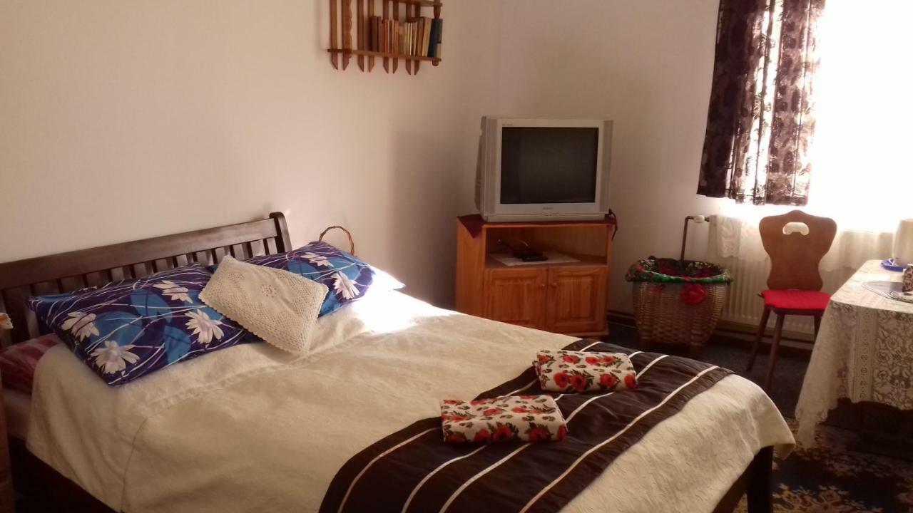 Dom Na Ludowo W Brzeznicy Apartment Brzeznica  Екстериор снимка