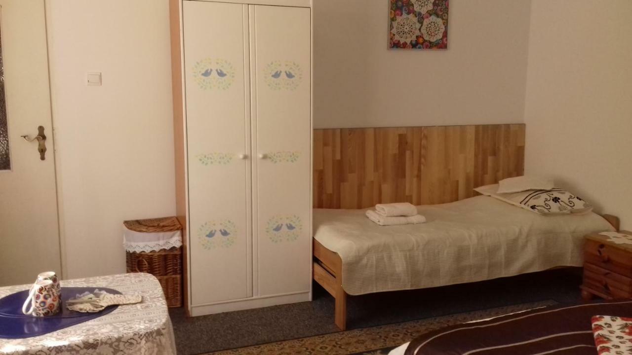 Dom Na Ludowo W Brzeznicy Apartment Brzeznica  Екстериор снимка